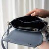 SWITCH BAG BOX - skórzana torebka - niebieska - groszkowa